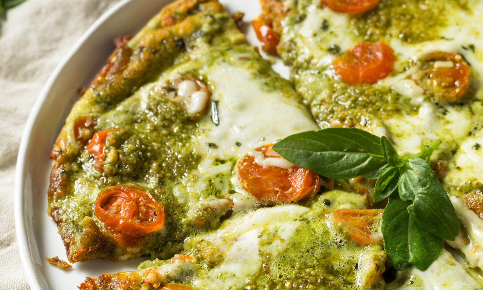 Pizza com Pesto Vegano e Cremoso